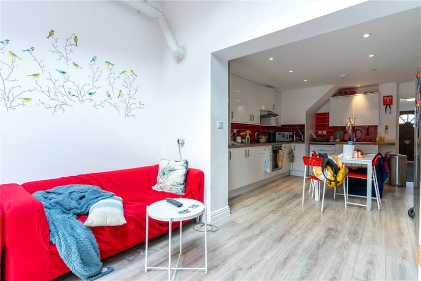 1, Exeter Road - Image 11