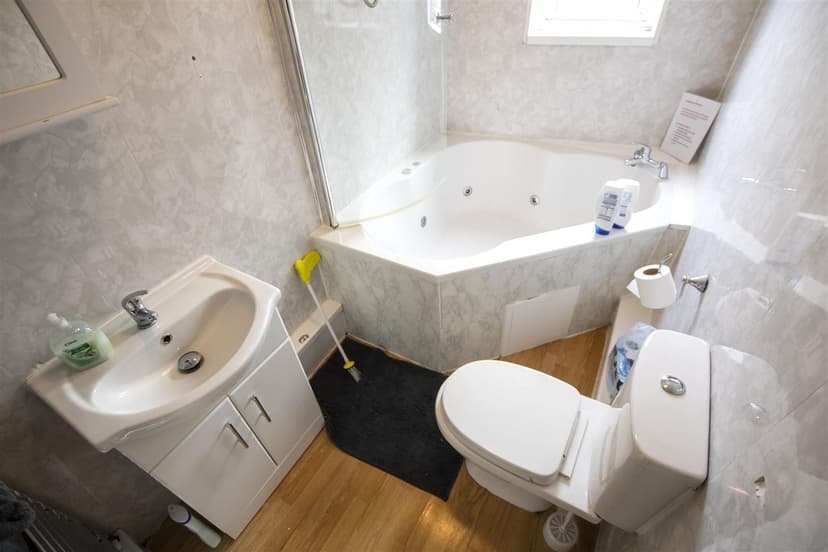 10, Lime Avenue Dawlish Road - Image 3