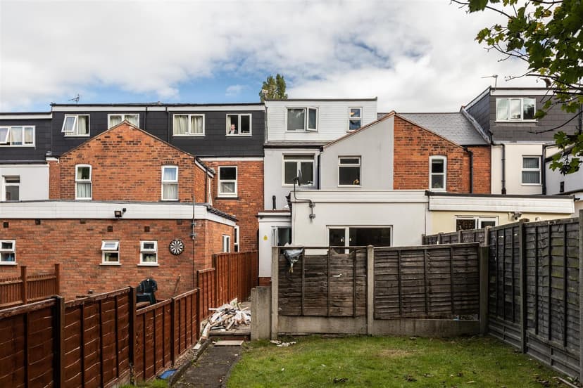 114, Bournbrook Road - Image 3