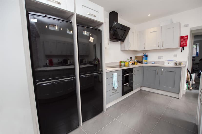 98, Raddlebarn Road - Image 15