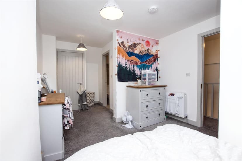 98, Raddlebarn Road - Image 7