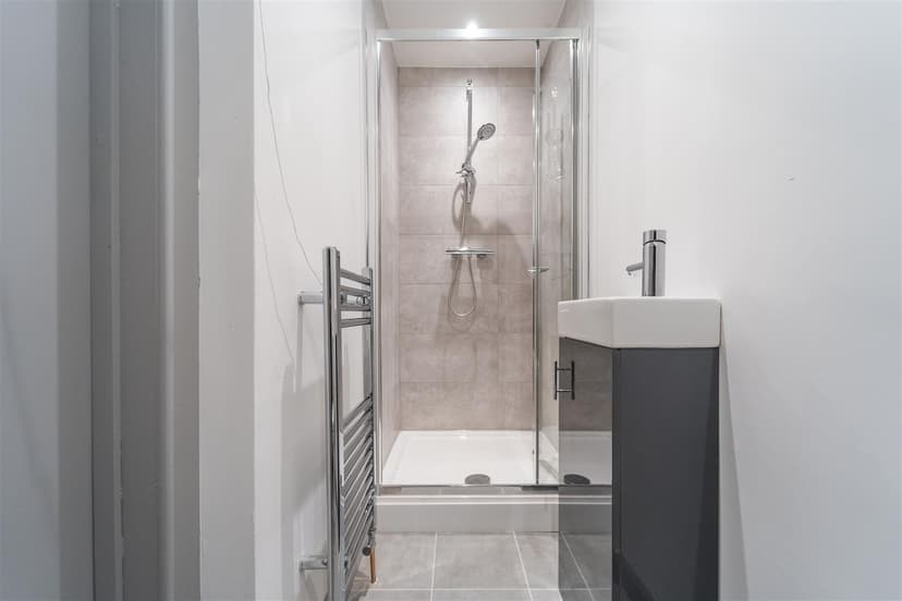 8, Dartmouth Road - Image 8