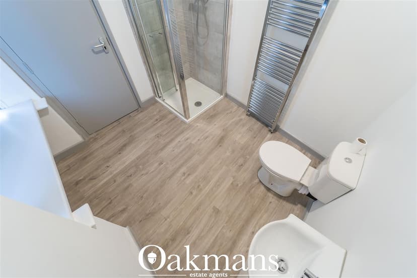 8, Dartmouth Road - Image 2