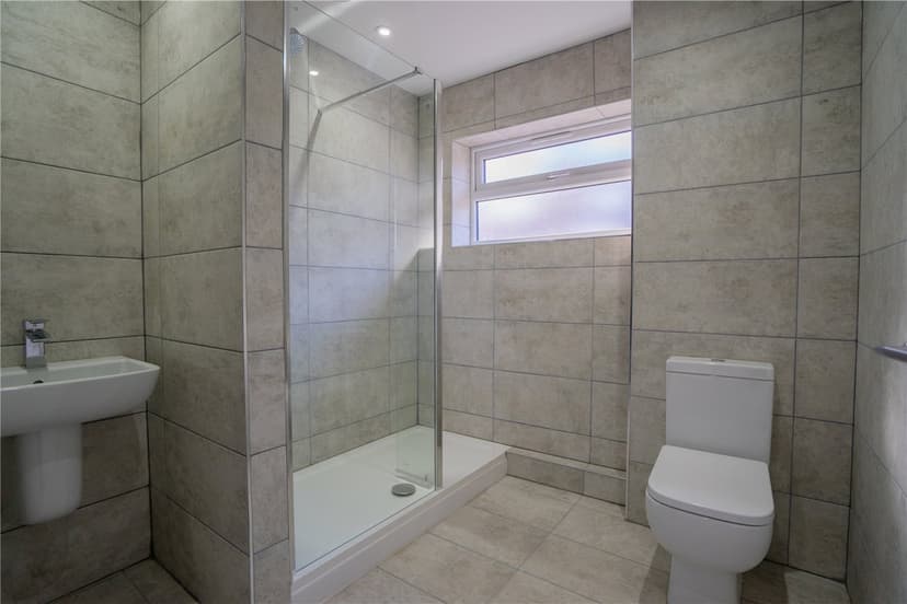 9b, St. Johns Road - Image 9