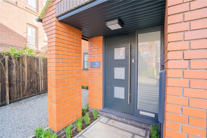 9b, St. Johns Road - Image 2
