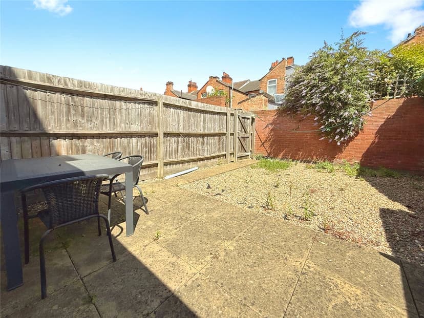 68, Eastleigh Road - Image 9