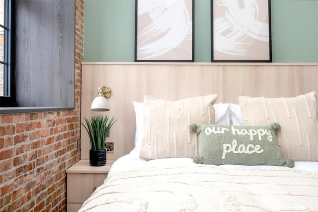 Button Factory - Deluxe, Millstone Lane - Image 6