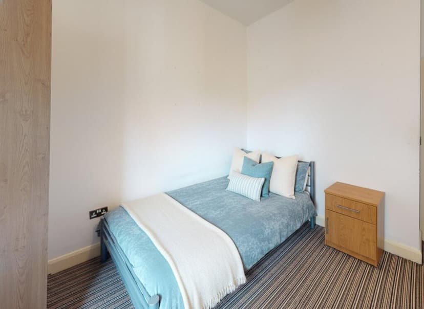 Carlton Chambers - Image 1