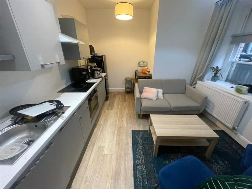 Carlton Chambers - Image 5