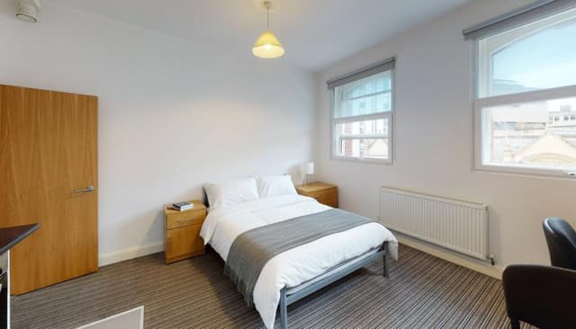 Carlton Chambers S14