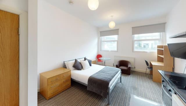 Carlton Chambers S16 (premier)