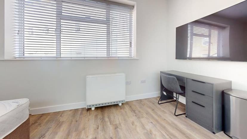 Clifton Lofts Apartments - Image 4