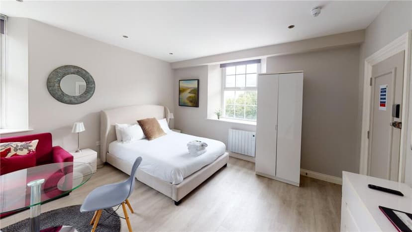 Meridian Place - Image 1