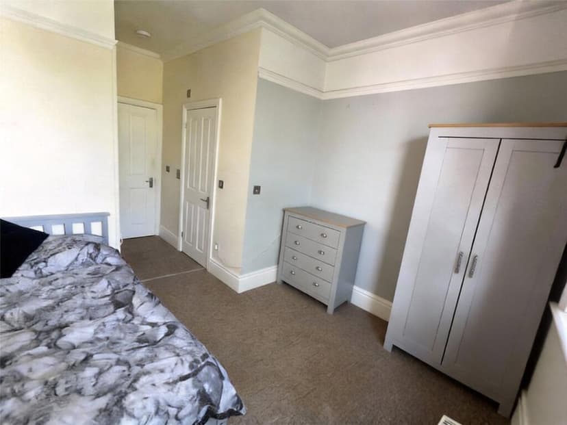 Alma Vale Road (F2) - Image 2