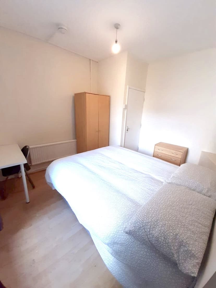 127 St Helens Avenue - Image 6