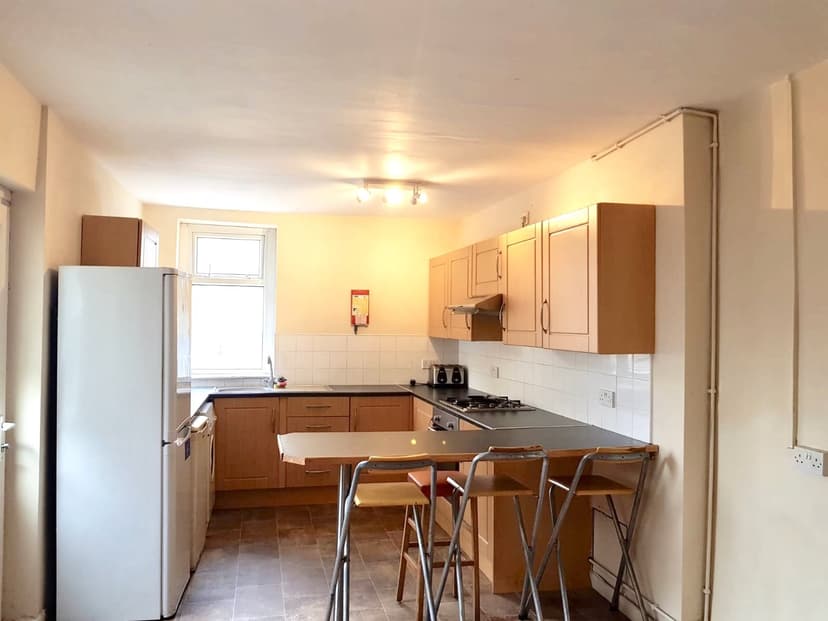 127 St Helens Avenue - Image 10