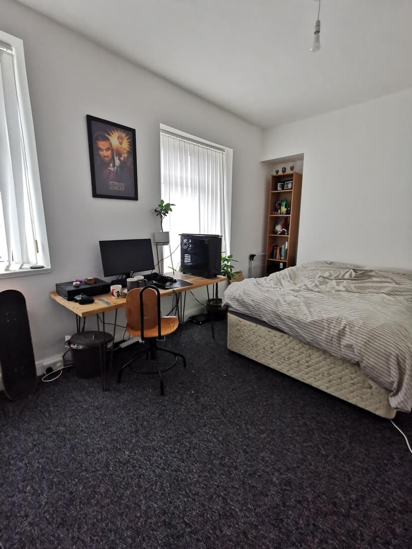 36 Crymlyn Street - Image 7