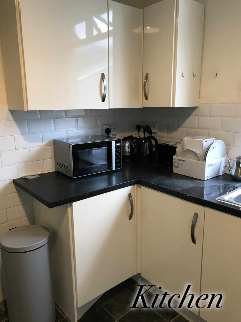 188 Port Tennant Road - Image 2