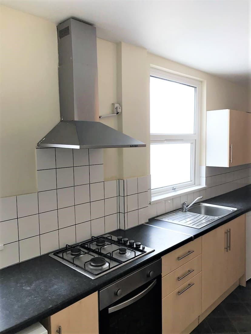 61 Rhyddings Park Road - Image 2