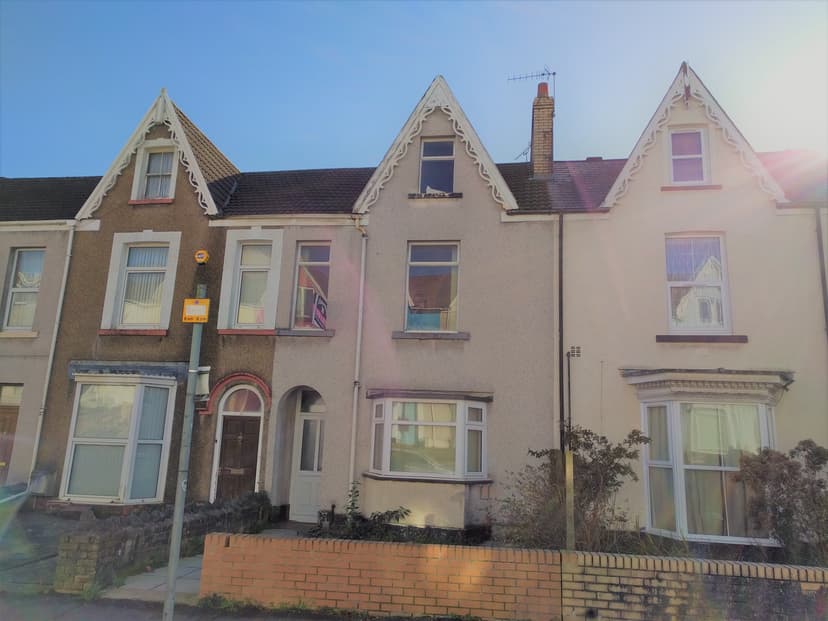 66 King Edwards Road - Image 4