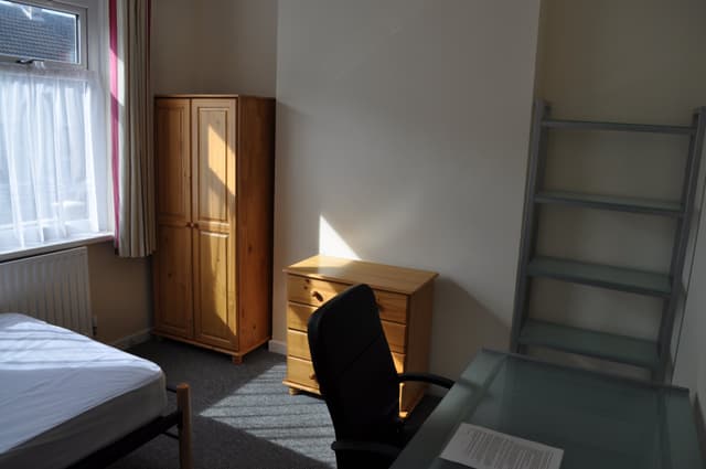 27 Baglan St - Image 7