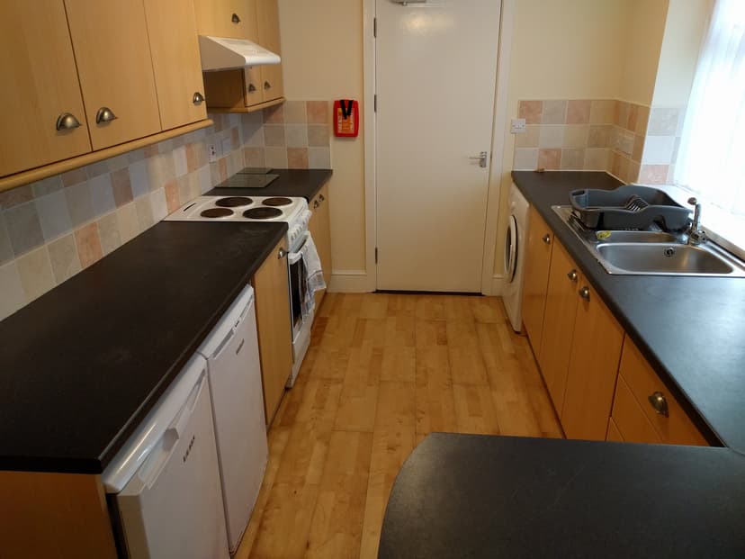 5 Argyle Street - Image 4