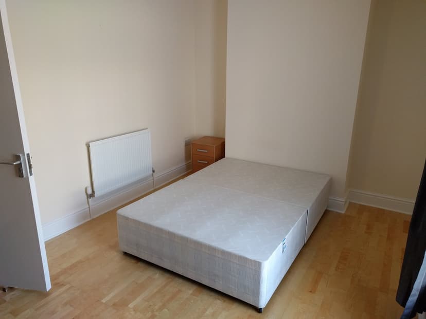 5 Argyle Street - Image 6