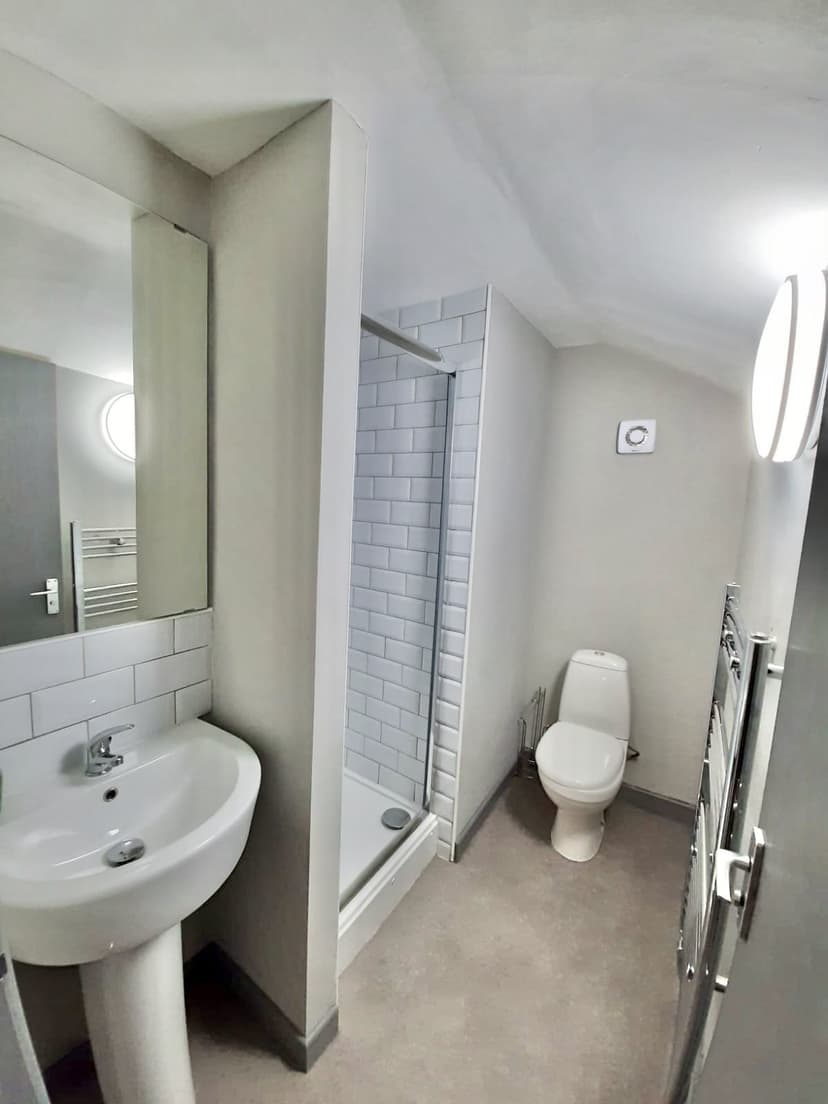 56 Rhondda Street - Image 8