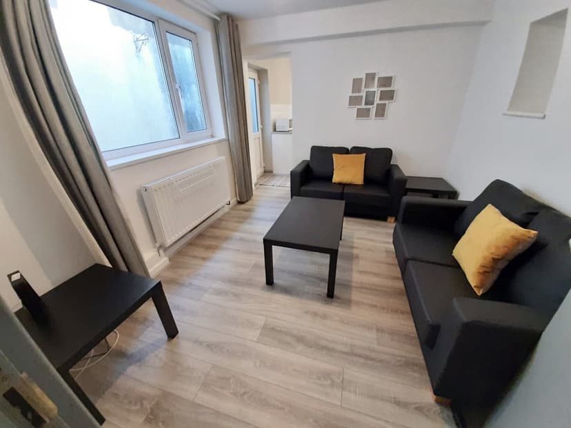 56 Rhondda Street - Image 2