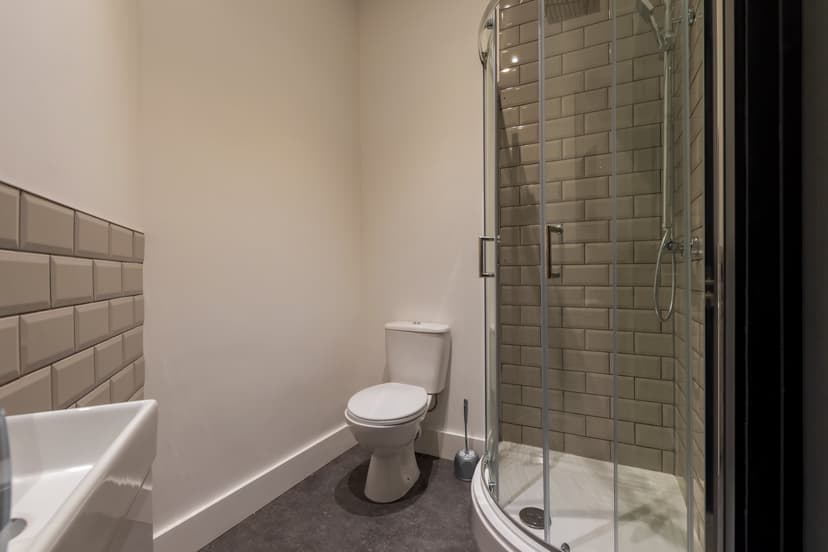 111 Fabian Way, The Vale Of Neath - Image 2