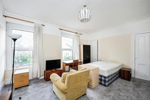 23 Brynymor Crescent - Image 11