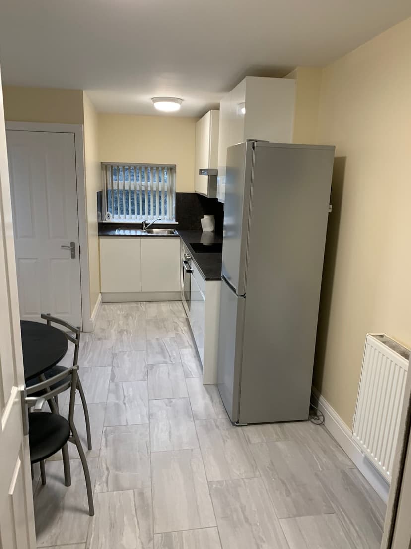 15 Middleton Street - Image 1