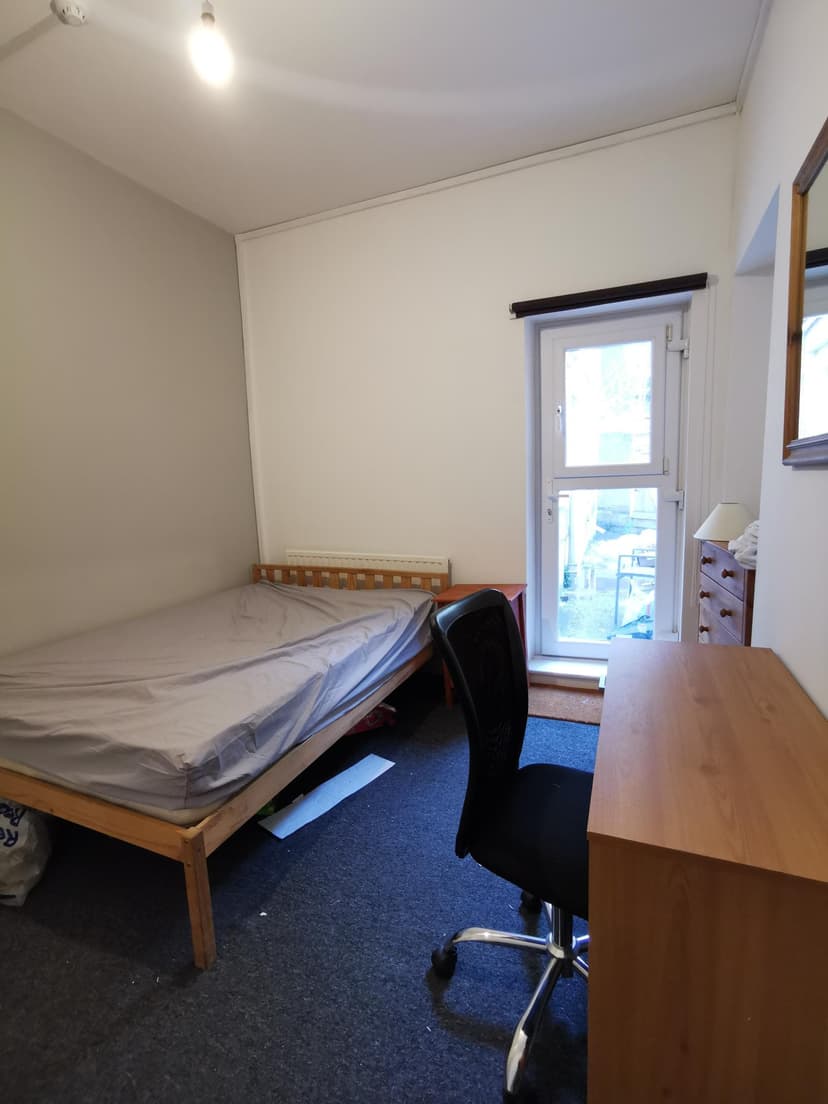 99 St Helens Road - Image 5