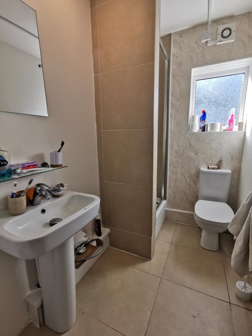 99 St Helens Road - Image 9