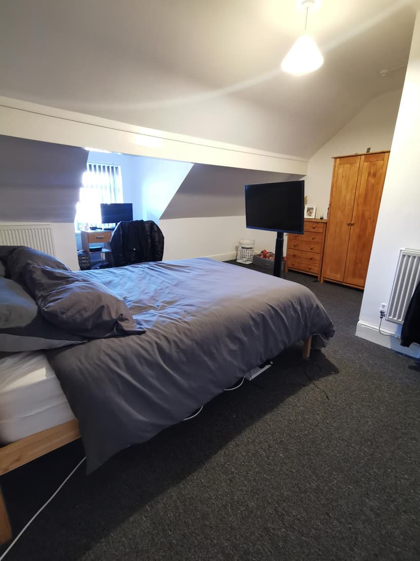 99 St Helens Road - Image 13