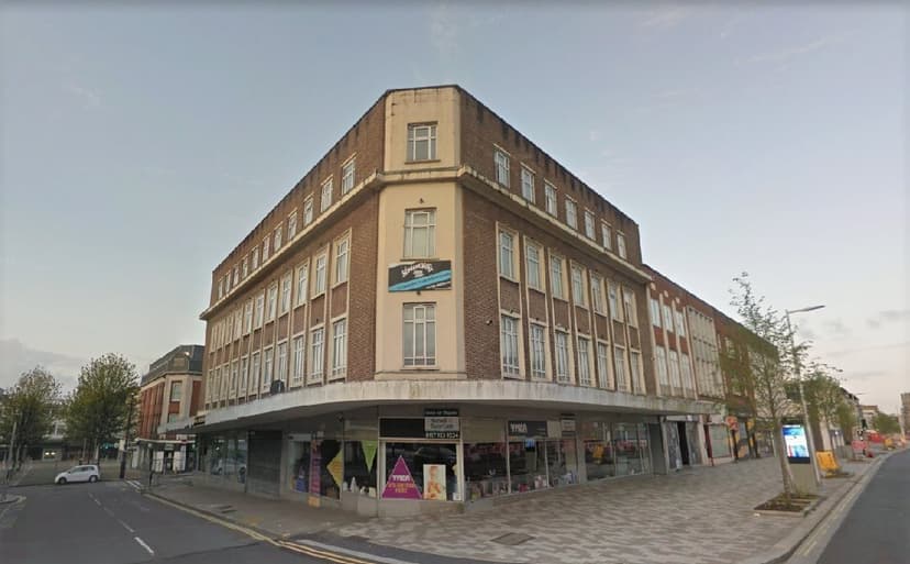 58-60 The Kingsway, Portland House - Image 4