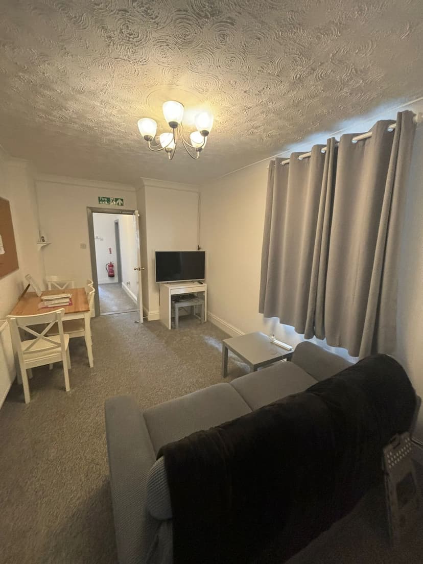 126 Watkin Street - Image 3