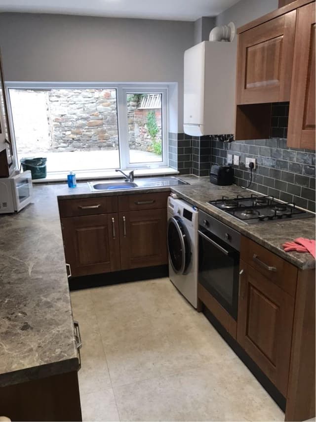 142 Western Street - Image 4