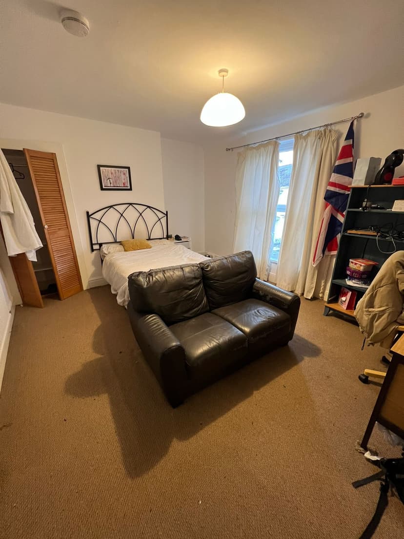 32 Park Place - Image 5