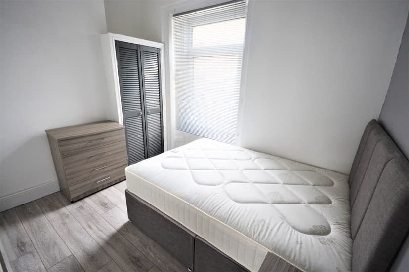 25 Cradock Street - Image 5