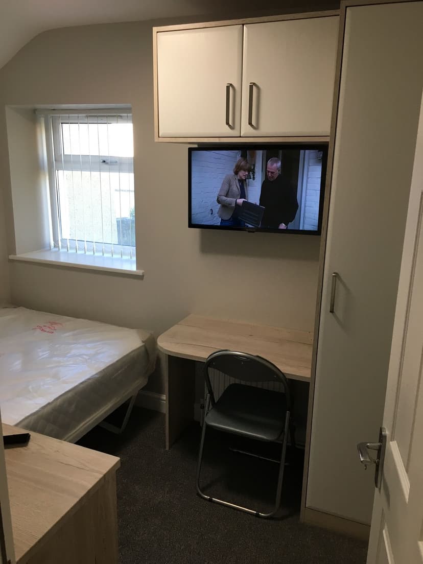 25  Danygraig Road - Image 7