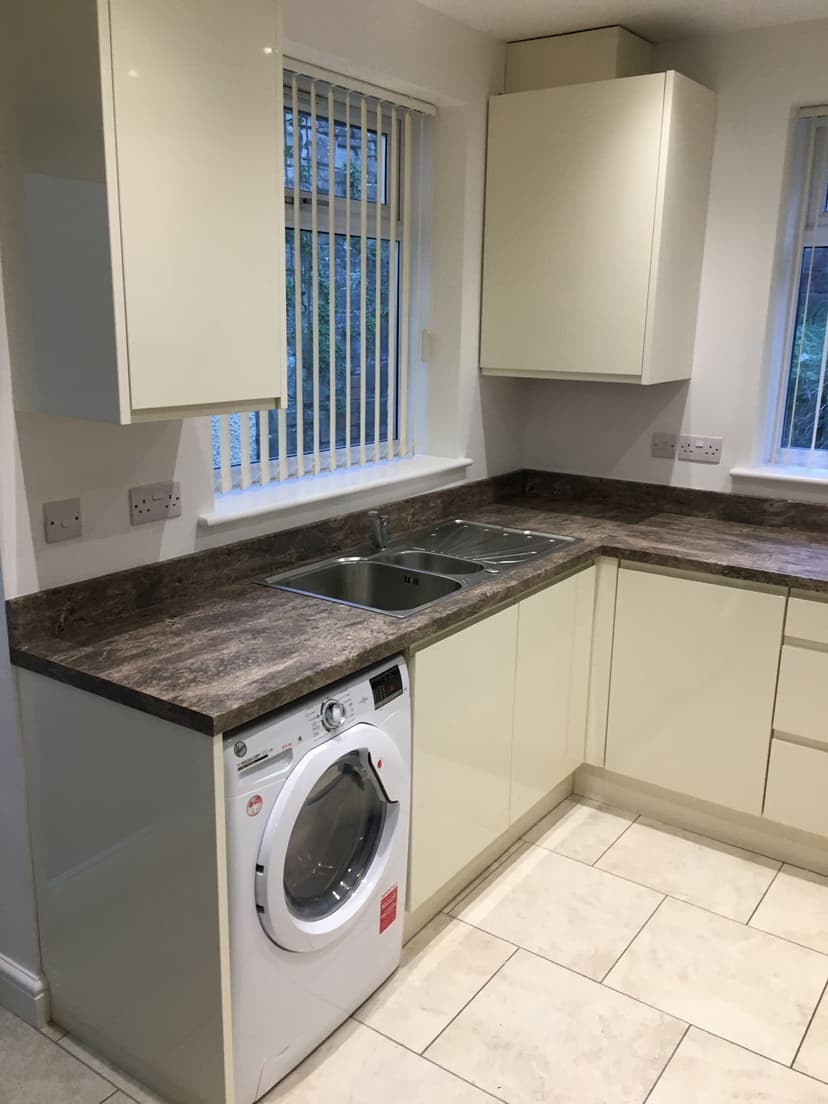 25  Danygraig Road - Image 3