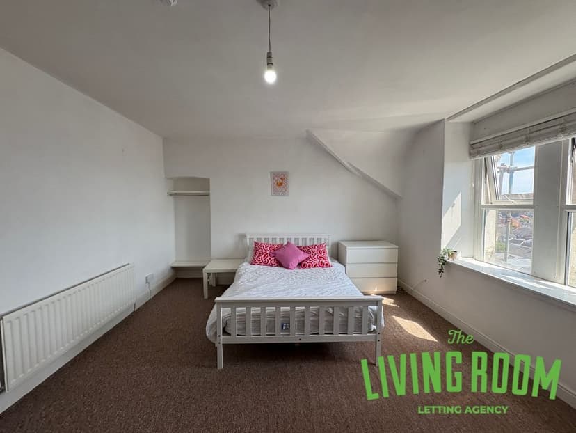 3 Oaklands Terrace - Image 10