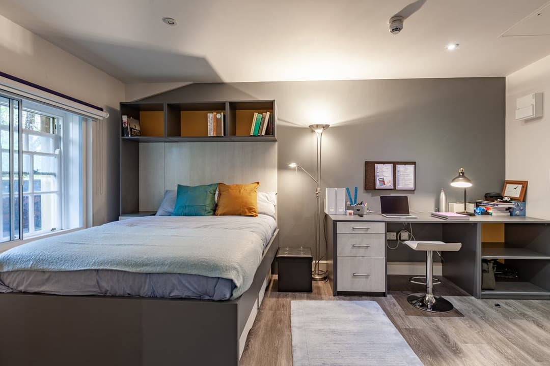 St Mary`s Court St Mary`s Square