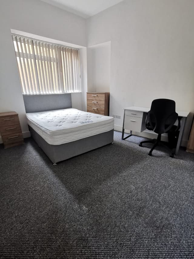 19 St Helens Avenue - Image 5