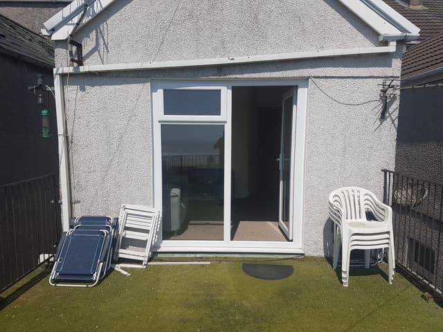 7 St Albans Road - Image 8