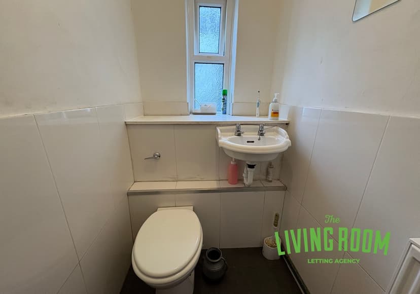 3 Oaklands Terrace - Image 17