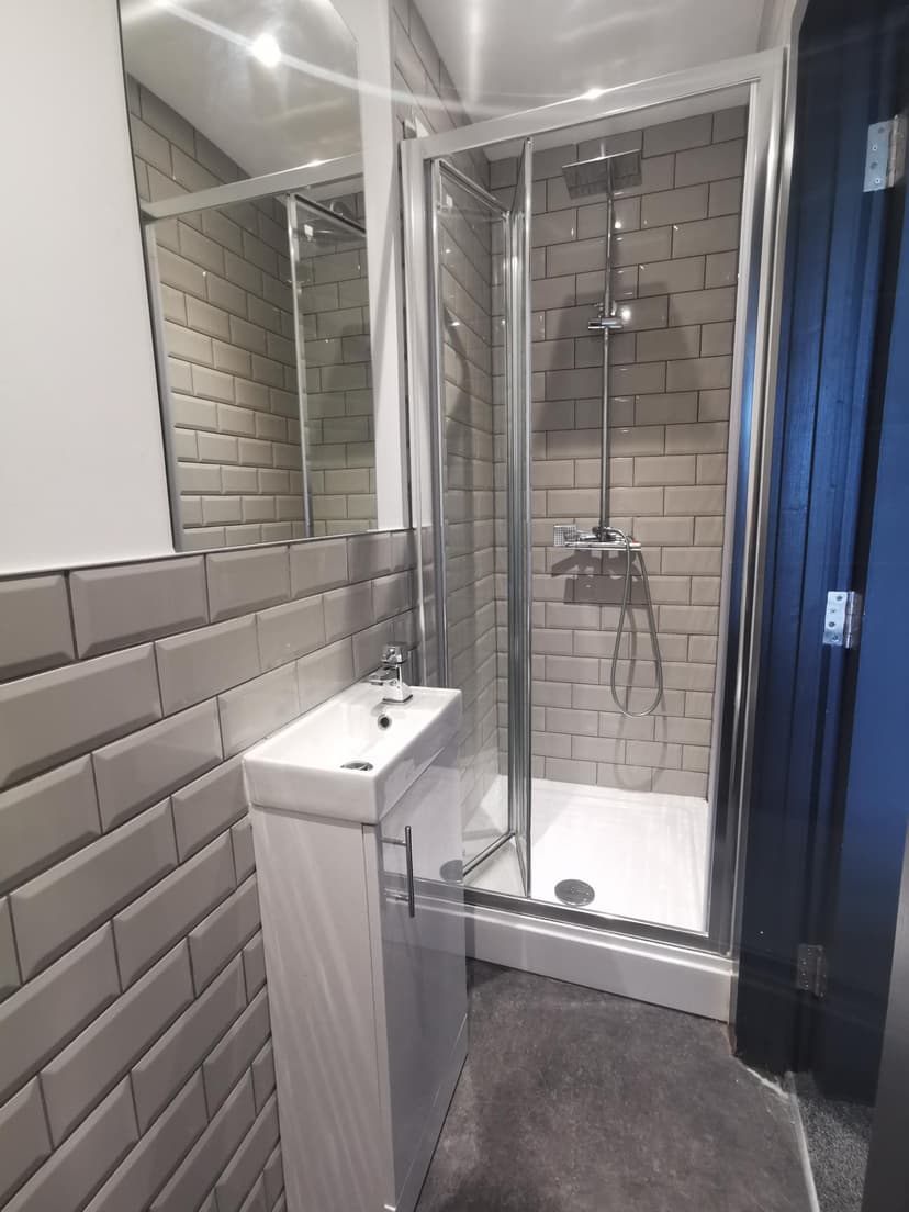 111 Fabian Way, The Vale Of Neath - Image 5