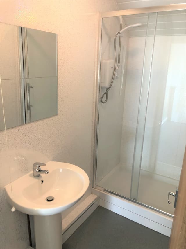 11 Dillwyn Street - Image 5