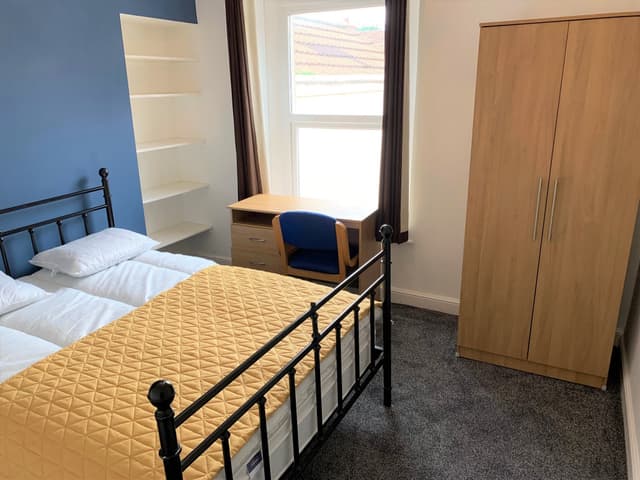 3 Russell Street - Image 4